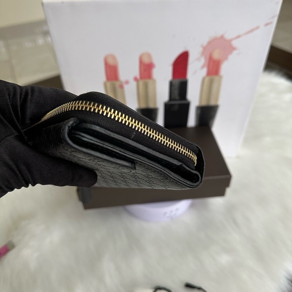 Stunning wallet - Picture 10 of 13